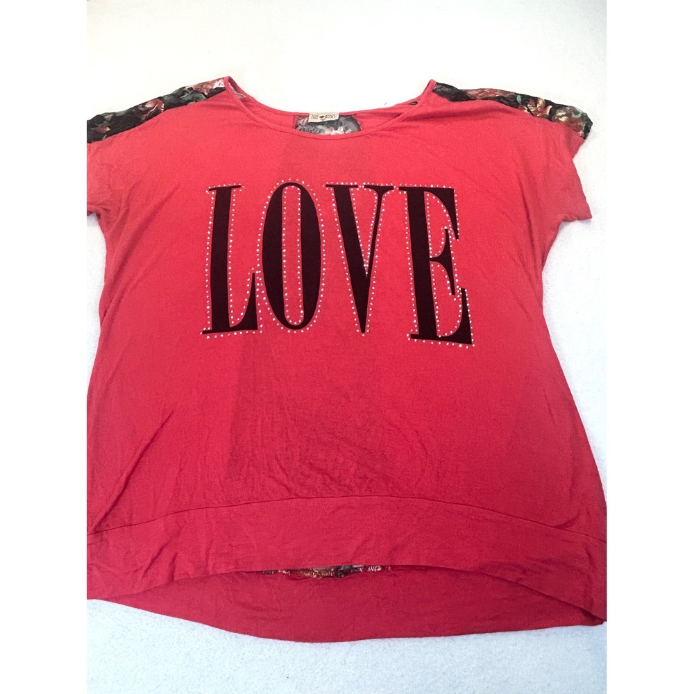 Free Kisses T-Shirt Women 3X Red Stretch Rhinestone Velvet LOVE Floral Lace Top